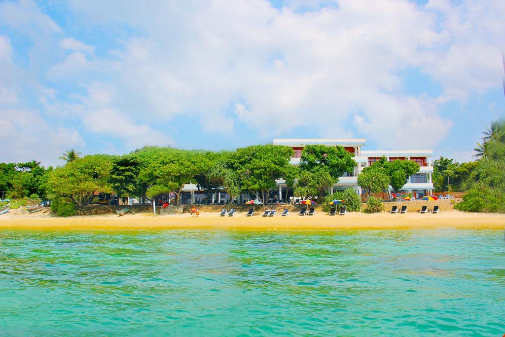Paradise Beach Resort & Diving School Mirissa Exterior foto