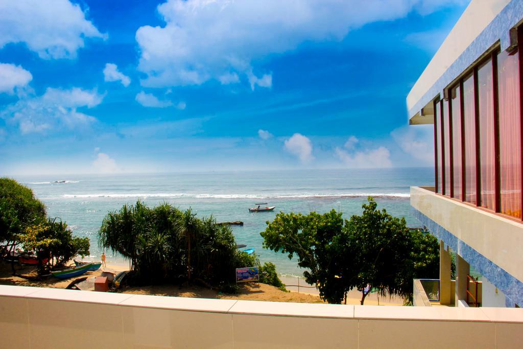Paradise Beach Resort & Diving School Mirissa Exterior foto