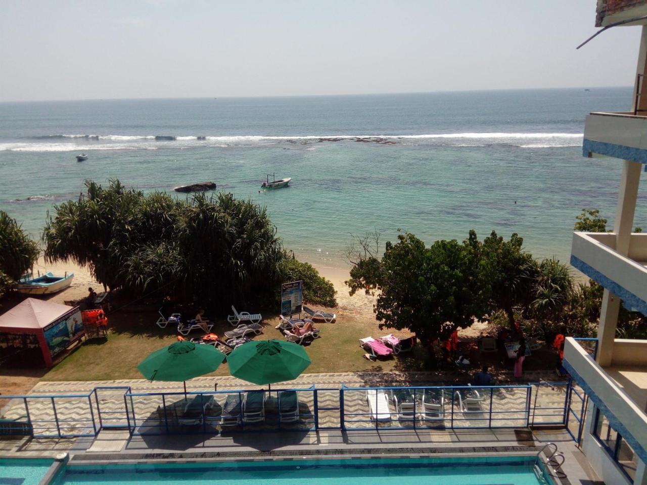 Paradise Beach Resort & Diving School Mirissa Exterior foto